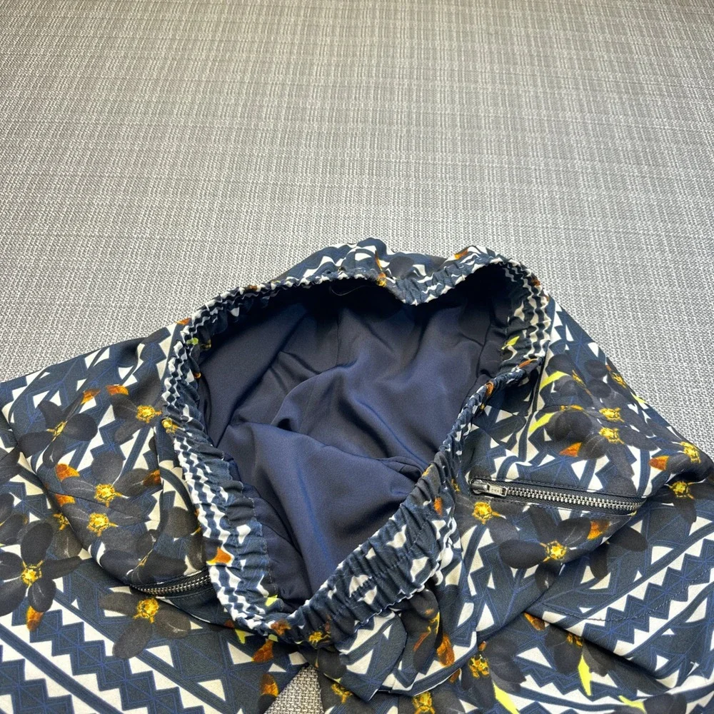 J. Crew Floral Print Turner Joggers Women size 2 Lined Geometric Pull On Pockets